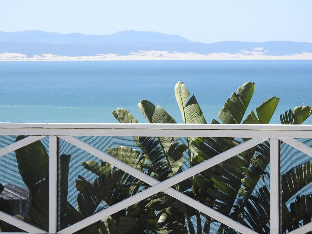 Surfstar At Mimosa Jeffreys Bay Apartment Bagian luar foto